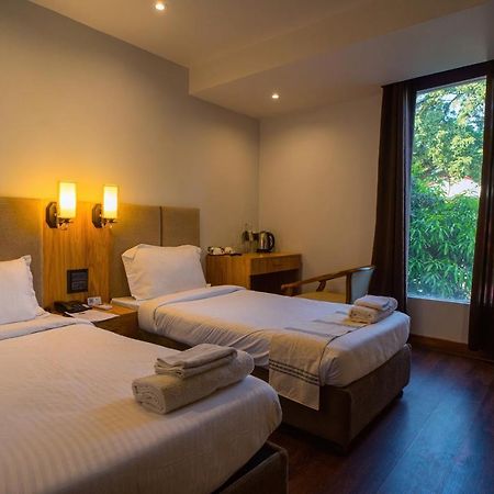 Emerald Hotel Aizawl Exterior photo