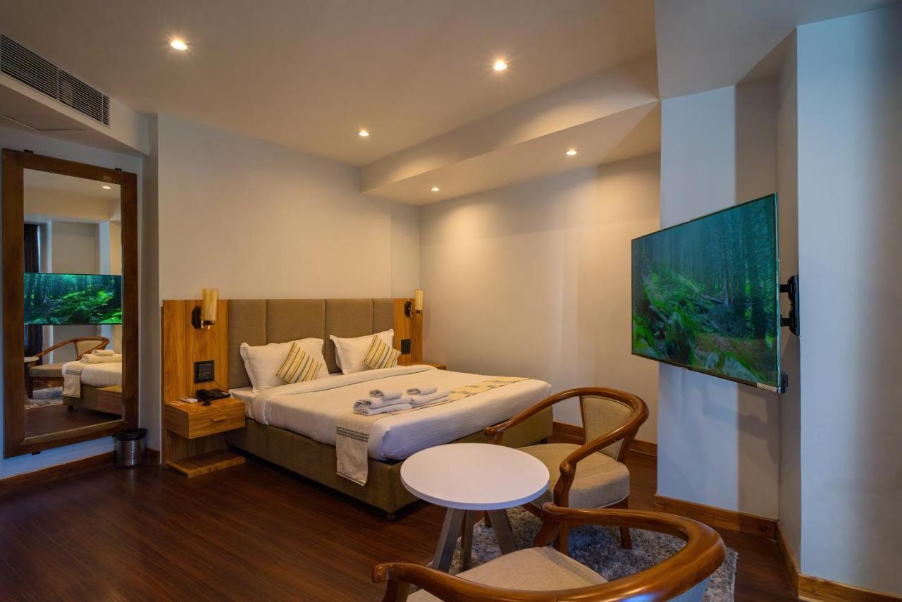 Emerald Hotel Aizawl Exterior photo